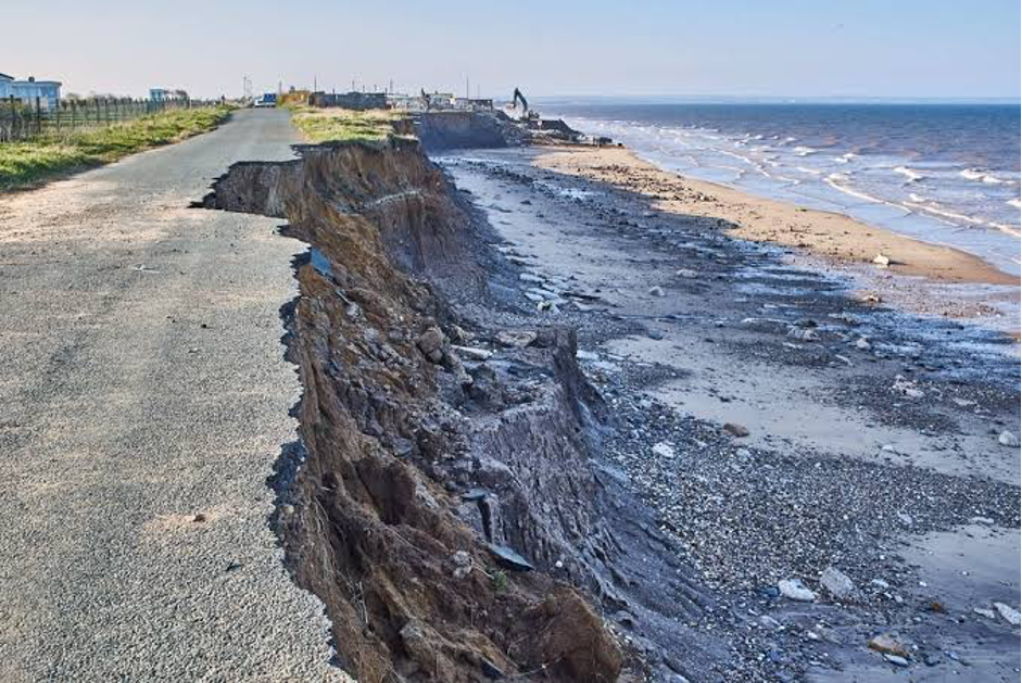 Coastal erosion (Photo Credit : Matthew J Thomas/Shutterstock)