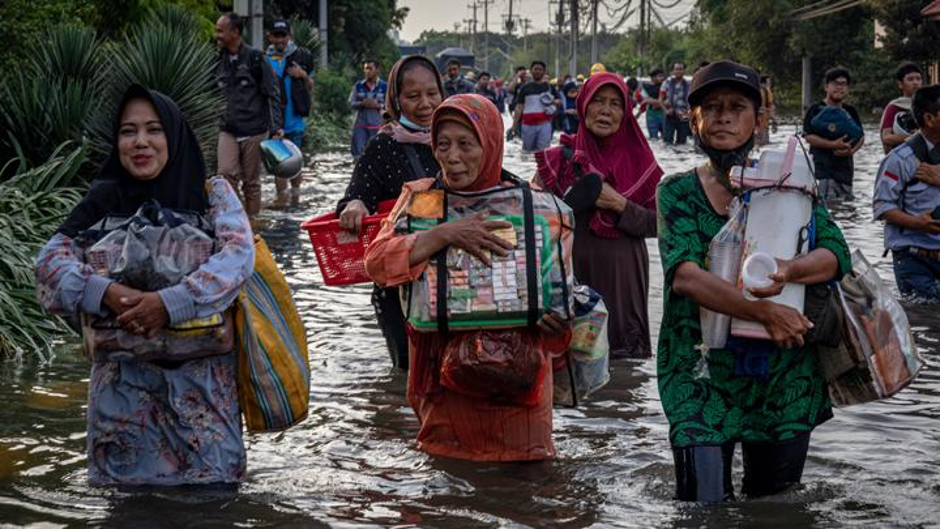 Coastal flooding in Semarang (Photo Credit : Tempo.co)
